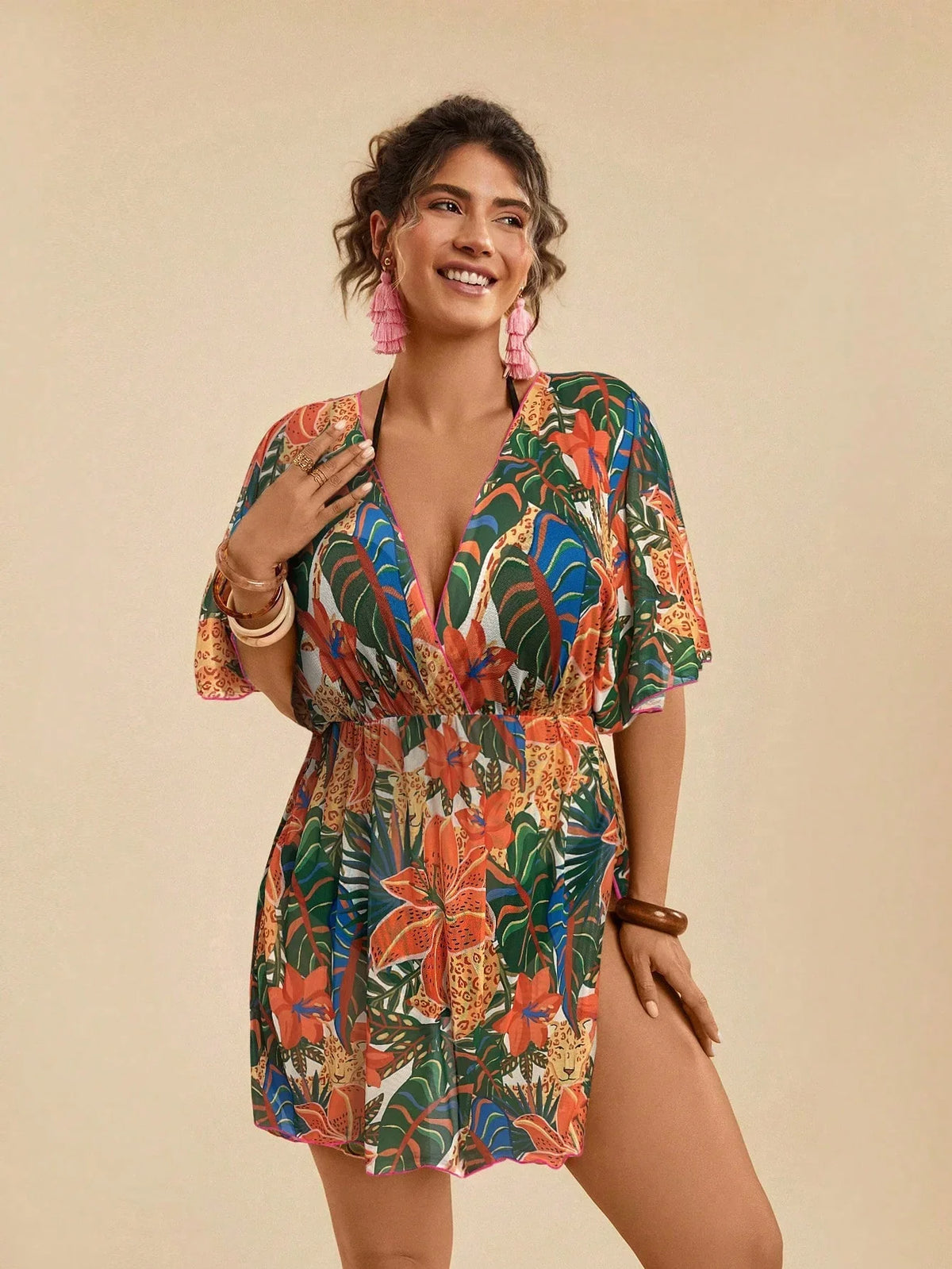 Saída de Praia Plus Size Cruzada Tie Back