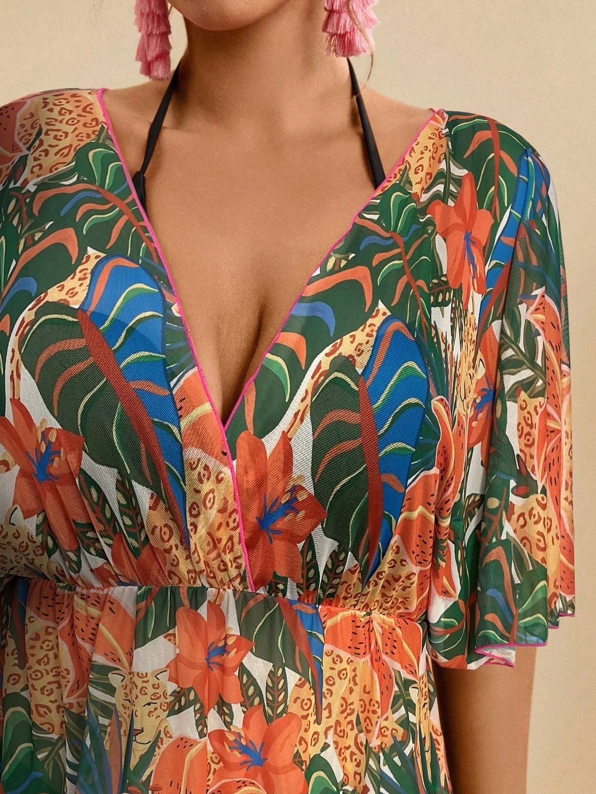 Saída de Praia Plus Size Cruzada Tie Back
