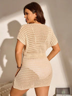 Saída de Praia Plus Size Decote V com Cordão