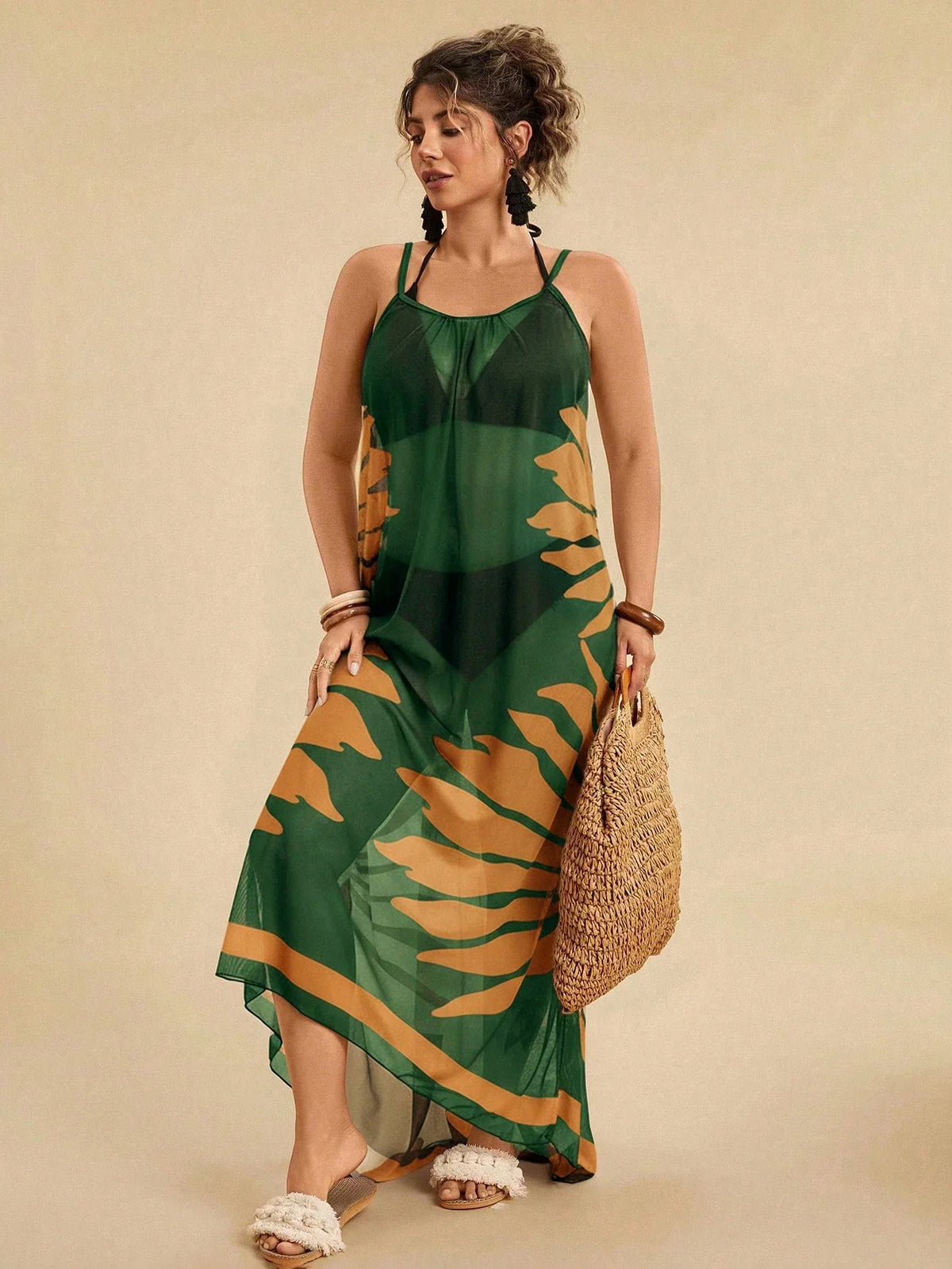 Saída de Praia Plus Size Ziguezague Vazada