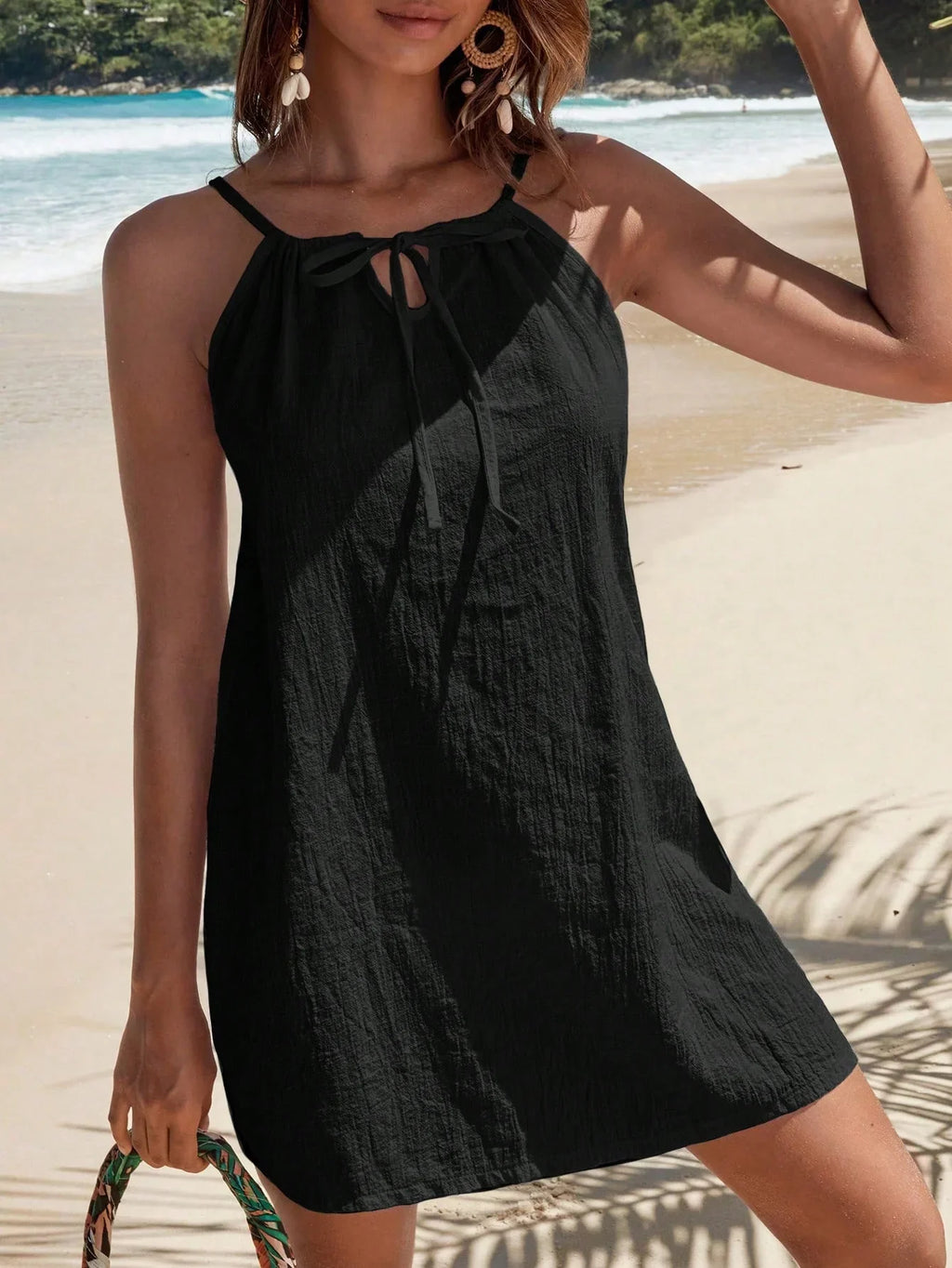 Saída de Praia Vestido Branco Nó na Gola Orla Solar — fotografia 3 | Mar & Pérola