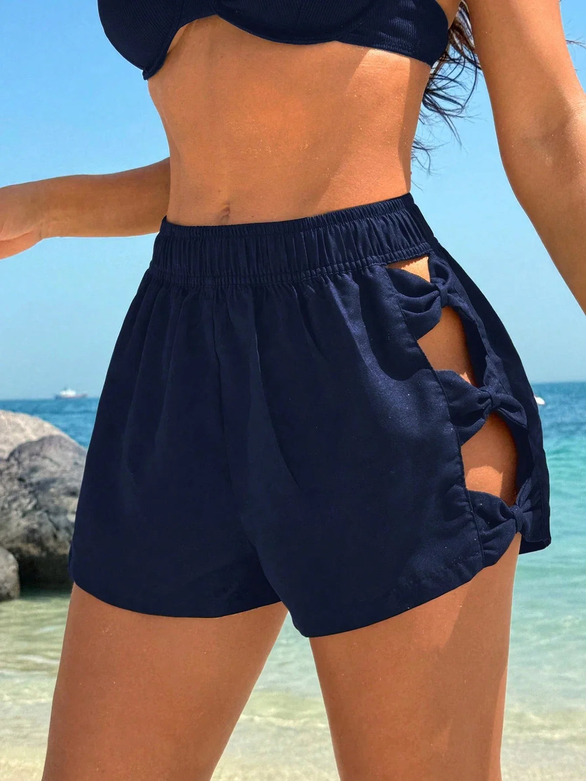Short de Praia Vazado Preto Maré de Verão — fotografia 12 | Mar & Pérola