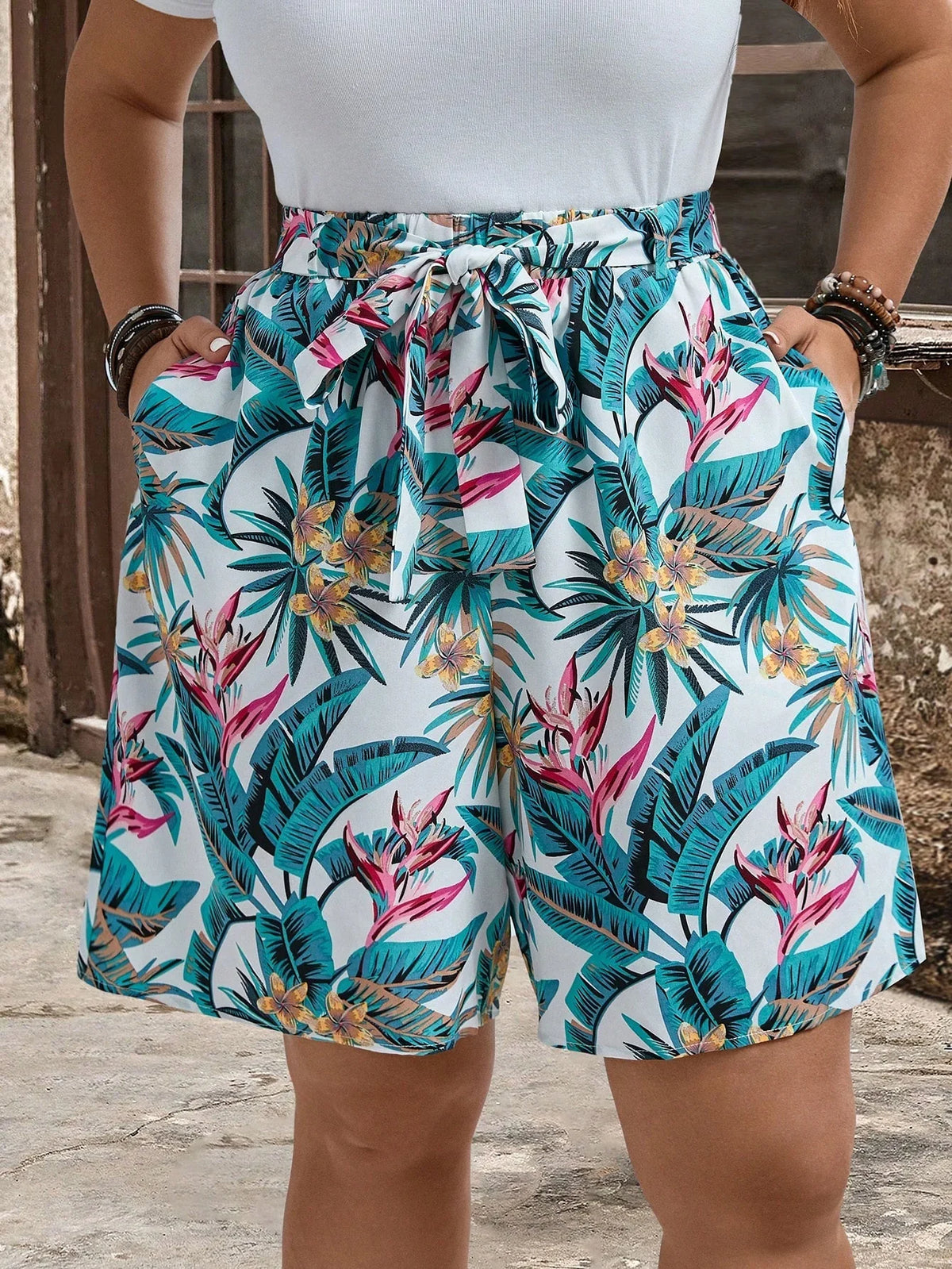 Shorts Plus Size Maré de Verão com Cinto — fotografia 6 | Mar & Pérola