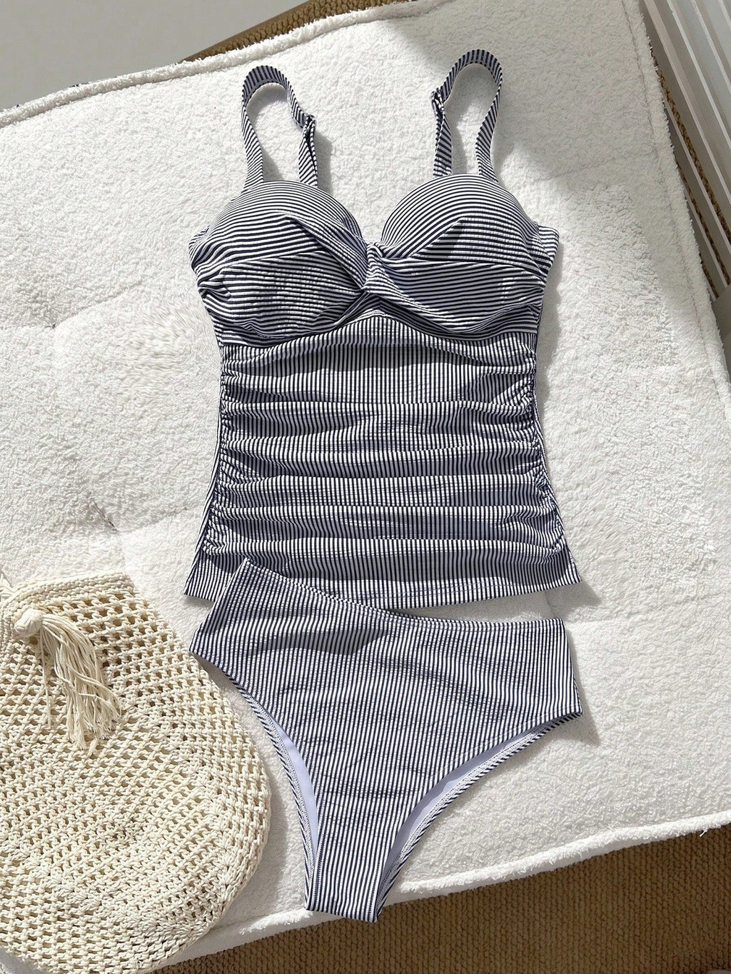 Tankini Push-Up Sol da Enseada com Fivela e Efeito Franzido — fotografia 18 | Mar & Pérola