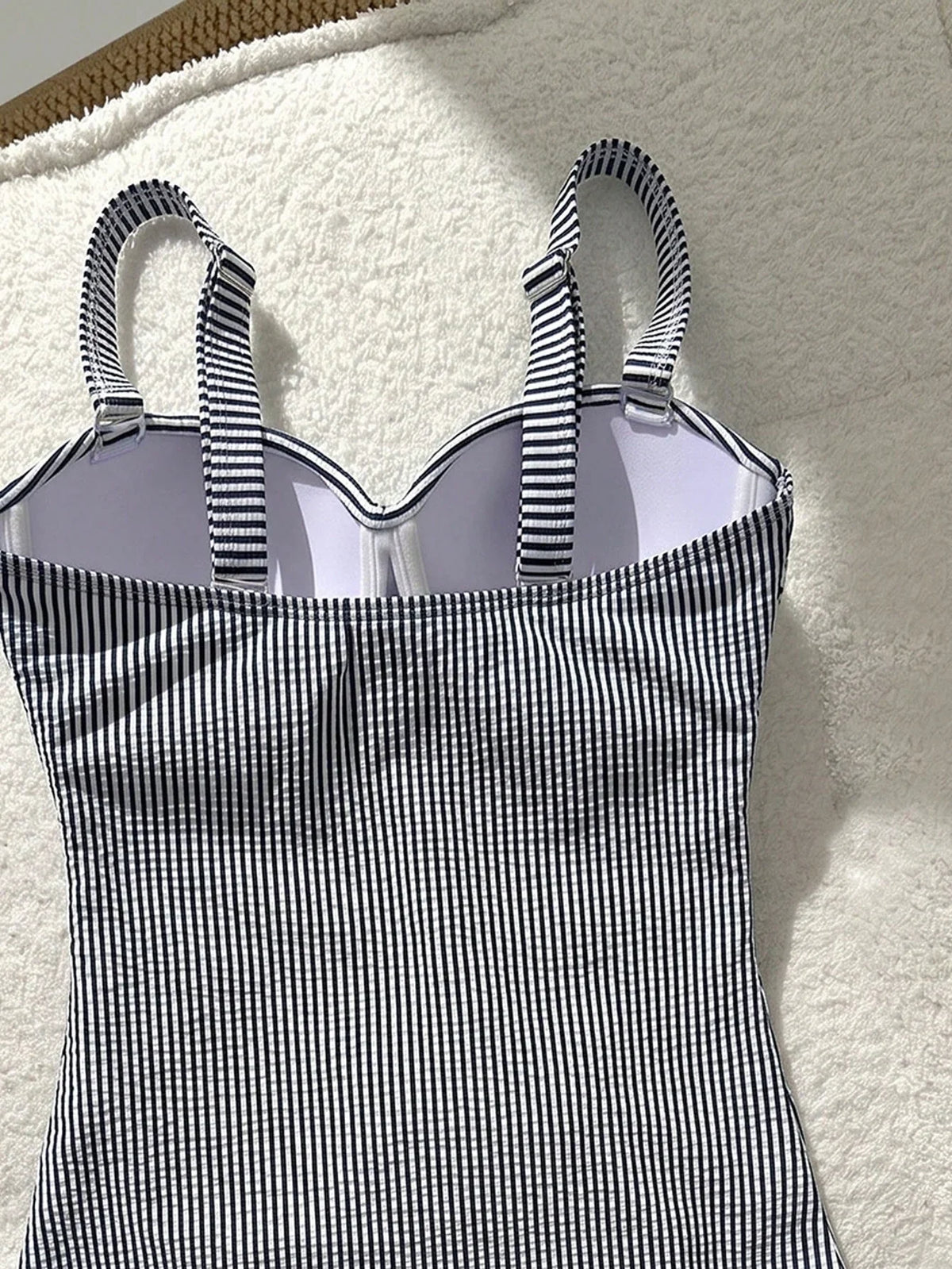 Tankini Push-Up Sol da Enseada com Fivela e Efeito Franzido — fotografia 19 | Mar & Pérola