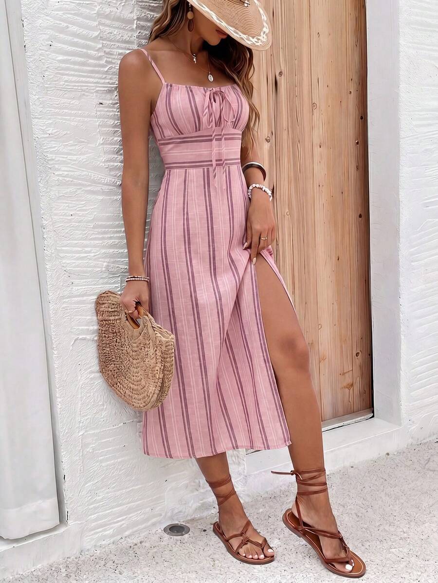 Vestido Camiseta Brisa da Ilha com Amarração e Fenda — fotografia 19 | Mar & Pérola
