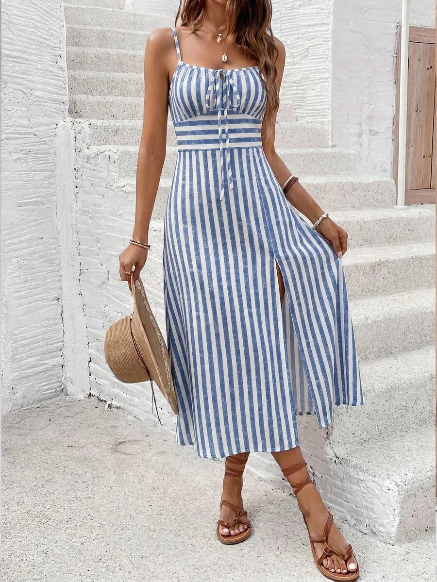 Vestido Camiseta Brisa da Ilha com Amarração e Fenda — fotografia 31 | Mar & Pérola
