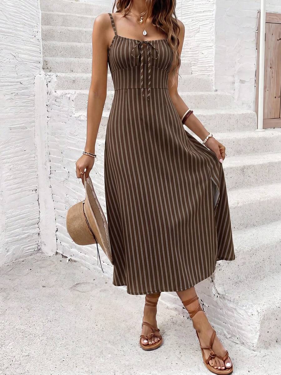 Vestido Camiseta Brisa da Ilha com Amarração e Fenda — fotografia 50 | Mar & Pérola