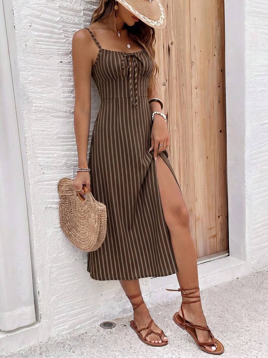 Vestido Camiseta Brisa da Ilha com Amarração e Fenda — fotografia 51 | Mar & Pérola
