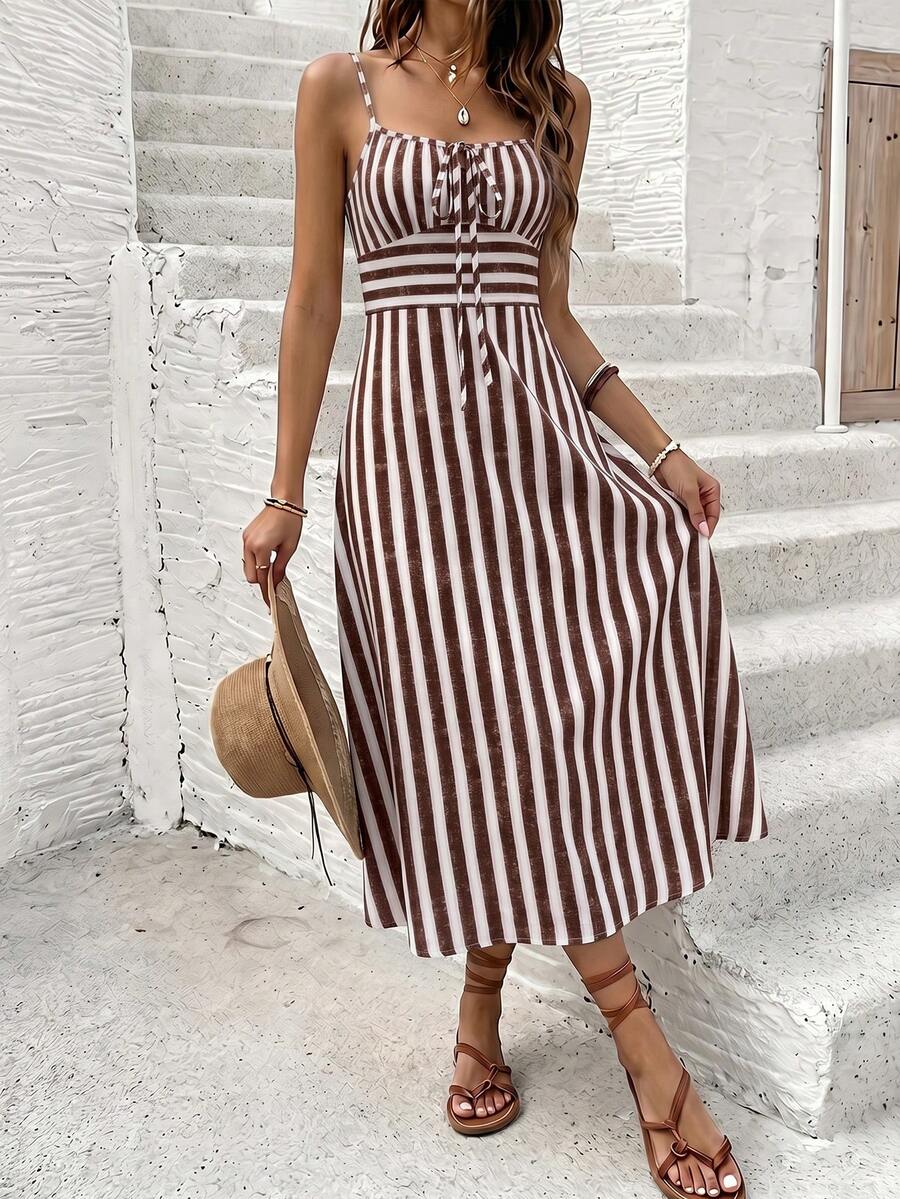 Vestido Camiseta Brisa da Ilha com Amarração e Fenda — fotografia 80 | Mar & Pérola