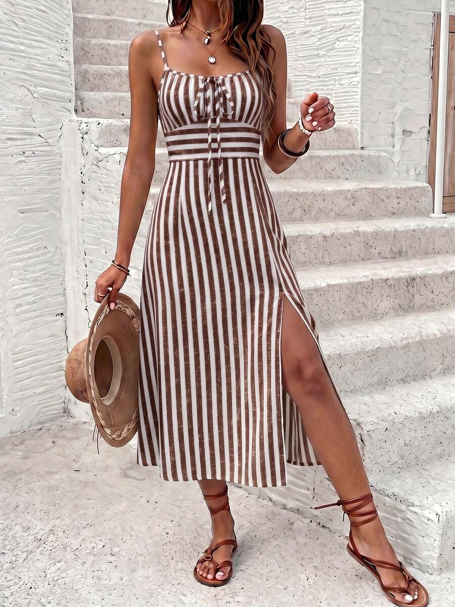 Vestido Camiseta Brisa da Ilha com Amarração e Fenda — fotografia 82 | Mar & Pérola