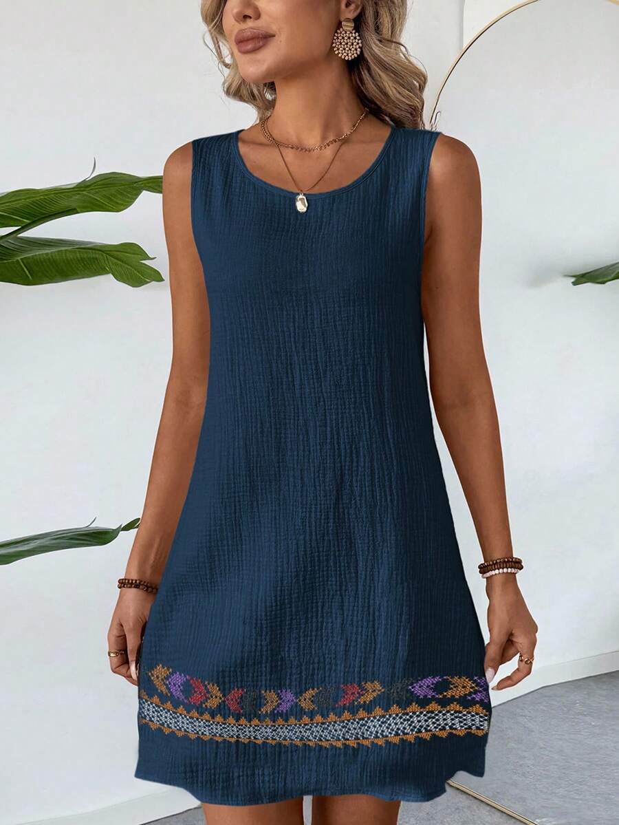 Vestido Curto Boho de Algodão Enseada Boho com Bordado — fotografia 1 | Mar & Pérola