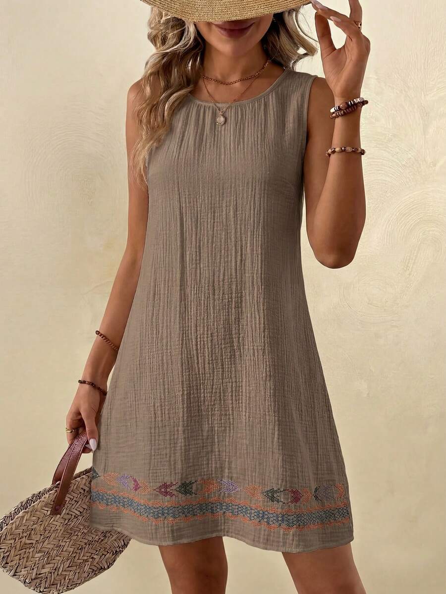 Vestido Curto Boho de Algodão Enseada Boho com Bordado — fotografia 61 | Mar & Pérola