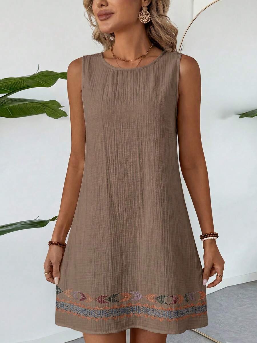 Vestido Curto Boho de Algodão Enseada Boho com Bordado — fotografia 63 | Mar & Pérola