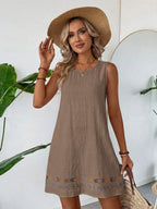 Vestido Curto Boho de Algodão Enseada Boho com Bordado — fotografia 64 | Mar & Pérola