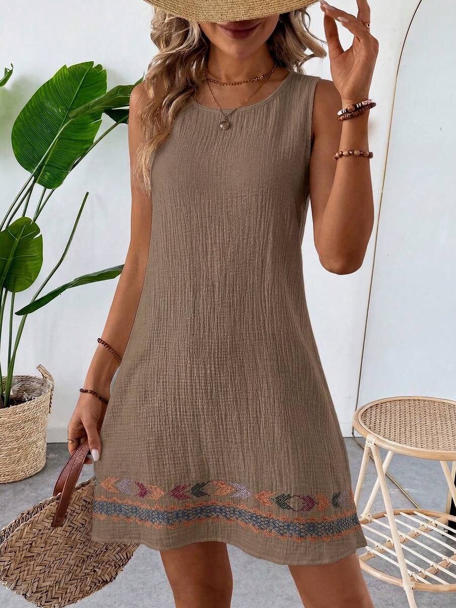 Vestido Curto Boho de Algodão Enseada Boho com Bordado — fotografia 65 | Mar & Pérola