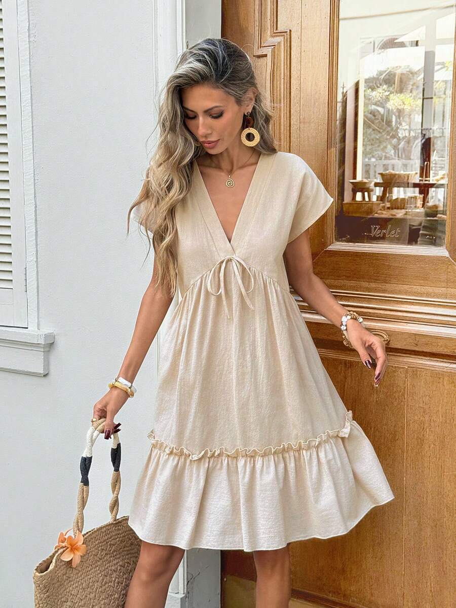 Vestido Curto Boho Orla Boho com Babado e Detalhe em Pompom — fotografia 19 | Mar & Pérola