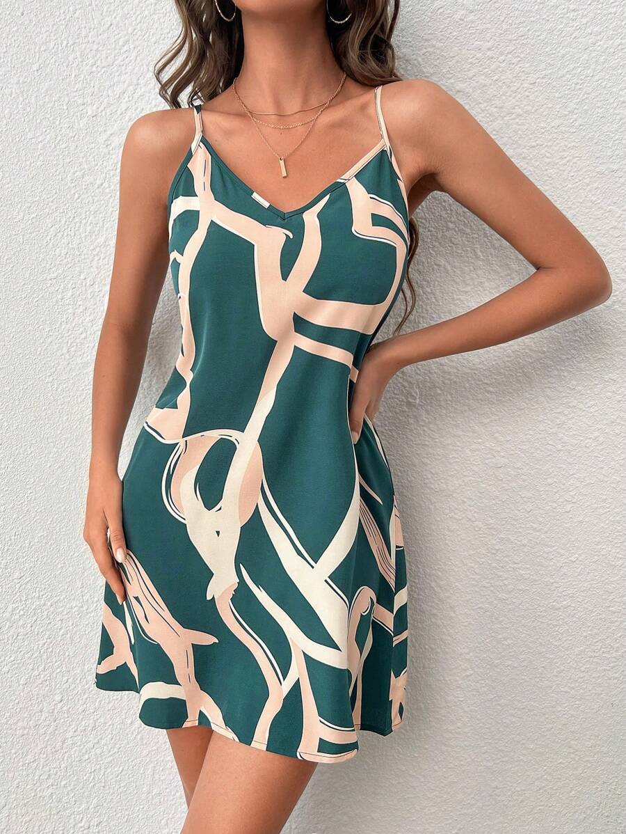 Vestido Curto Cami Maré Serena com Estampa Gráfica e Costas Abertas — fotografia 6 | Mar & Pérola