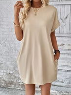 Vestido Curto Camiseta Brisa da Ilha com Bolsos e Manga Morcego — fotografia 7 | Mar & Pérola