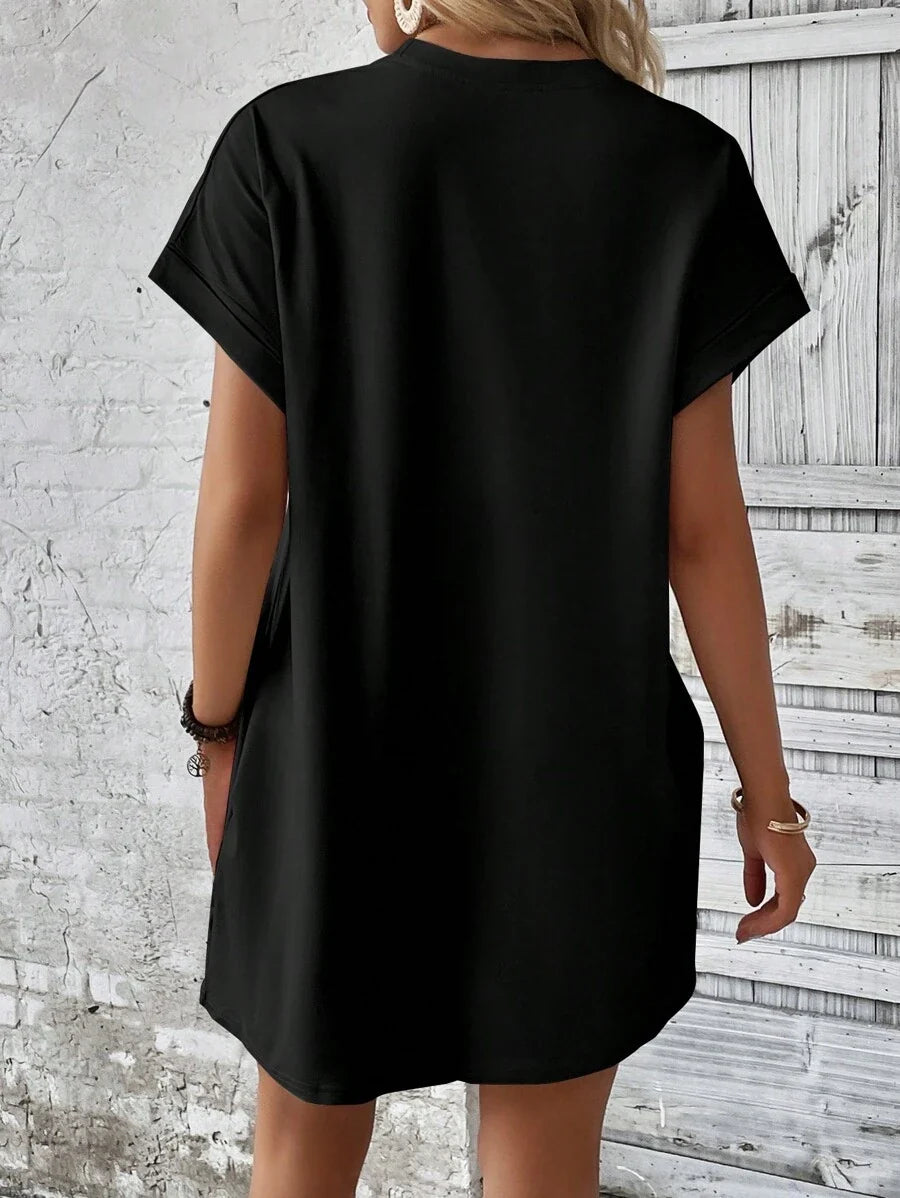 Vestido Curto Camiseta Brisa da Ilha com Bolsos e Manga Morcego — fotografia 10 | Mar & Pérola