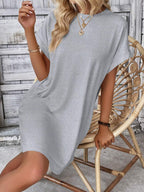 Vestido Curto Camiseta Brisa da Ilha com Bolsos e Manga Morcego — fotografia 74 | Mar & Pérola