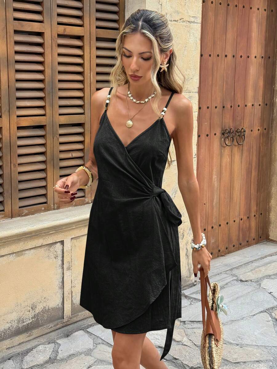 Vestido Curto de Alças Finas Costa Serena com Transpasse e Nó nas Costas — fotografia 9 | Mar & Pérola
