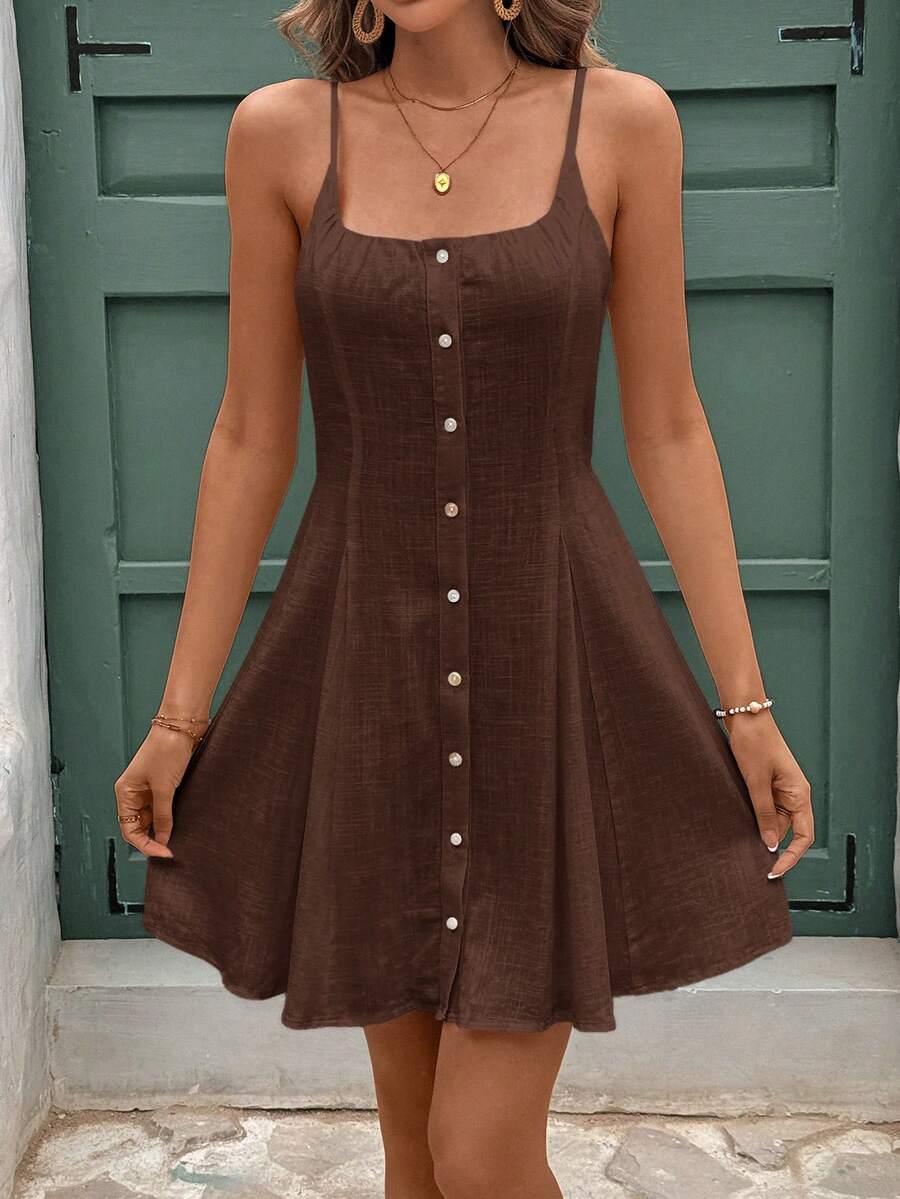 Vestido Curto de Linho Luz da Orla com Alças e Botões Frontais — fotografia 35 | Mar & Pérola
