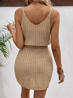 Vestido Curto de Tricô Costa Serena com Decote U e Costas Abertas — fotografia 18 | Mar & Pérola