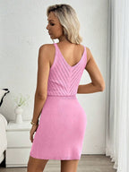 Vestido Curto de Tricô Costa Serena com Decote U e Costas Abertas — fotografia 115 | Mar & Pérola