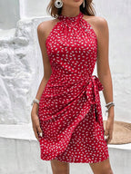 Vestido Curto Estampado Halter Costa Serena com Nó e Bainha Assimétrica — fotografia 17 | Mar & Pérola