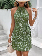 Vestido Curto Estampado Halter Costa Serena com Nó e Bainha Assimétrica — fotografia 19 | Mar & Pérola