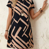 Vestido Curto Estilo Camiseta Geometria Solar com Estampa Geométrica