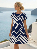 Vestido Curto Estilo Camiseta Geometria Solar com Estampa Geométrica — fotografia 12 | Mar & Pérola