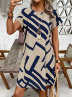 Vestido Curto Estilo Camiseta Geometria Solar com Estampa Geométrica — fotografia 31 | Mar & Pérola