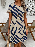Vestido Curto Estilo Camiseta Geometria Solar com Estampa Geométrica — fotografia 33 | Mar & Pérola