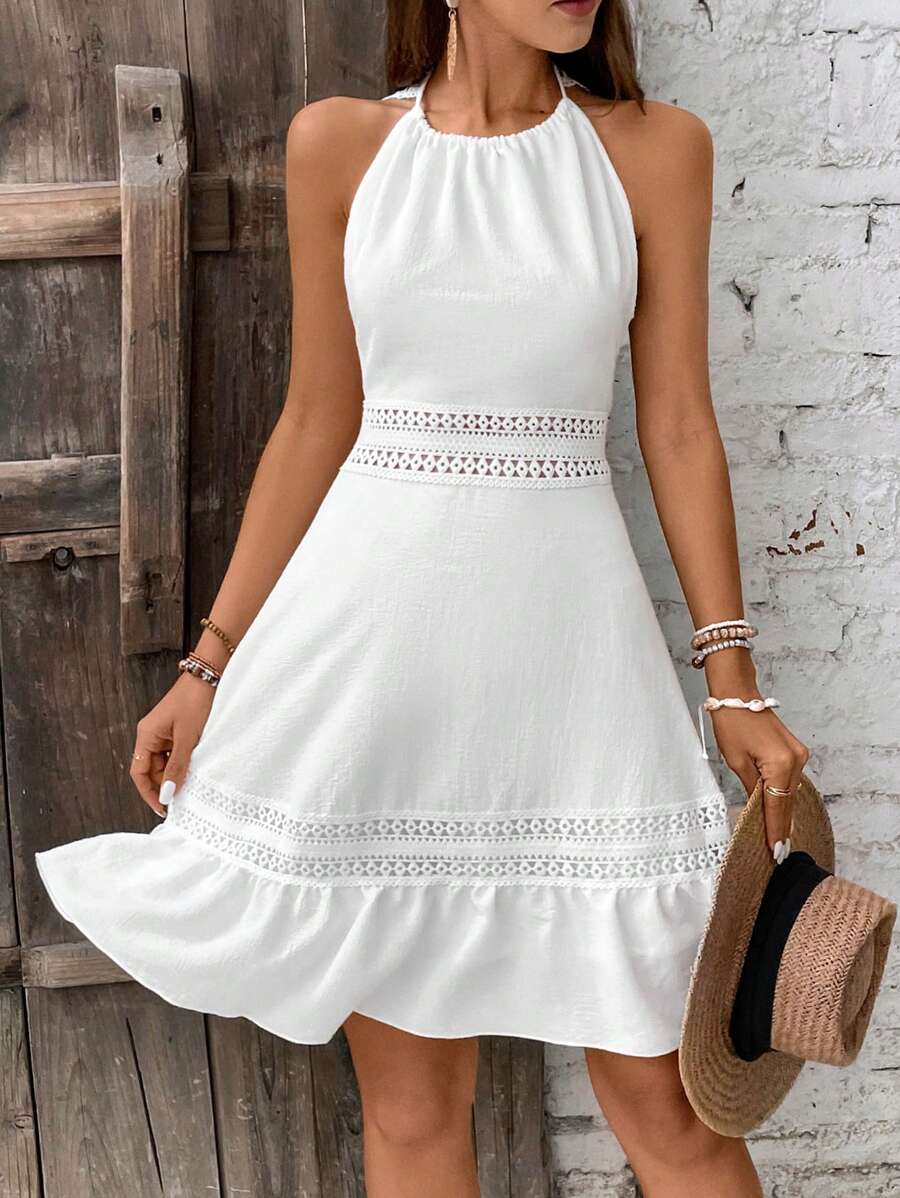 Vestido Curto Halter Brisa da Ilha com Babado e Laço — fotografia 1 | Mar & Pérola
