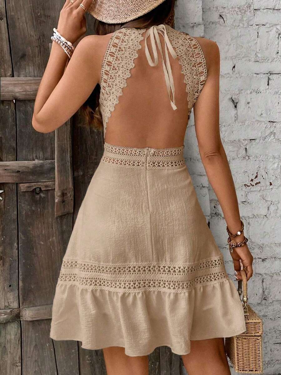 Vestido Curto Halter Brisa da Ilha com Babado e Laço — fotografia 12 | Mar & Pérola