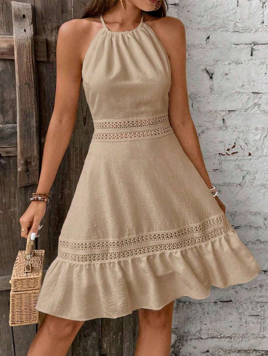 Vestido Curto Halter Brisa da Ilha com Babado e Laço — fotografia 15 | Mar & Pérola