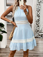 Vestido Curto Halter Brisa da Ilha com Babado e Laço — fotografia 33 | Mar & Pérola