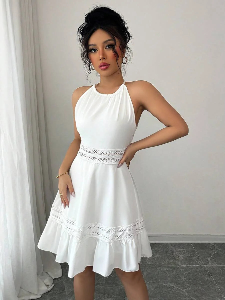 Vestido Curto Halter Brisa da Ilha com Babado e Laço — fotografia 40 | Mar & Pérola