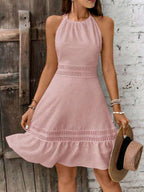 Vestido Curto Halter Brisa da Ilha com Babado e Laço — fotografia 44 | Mar & Pérola