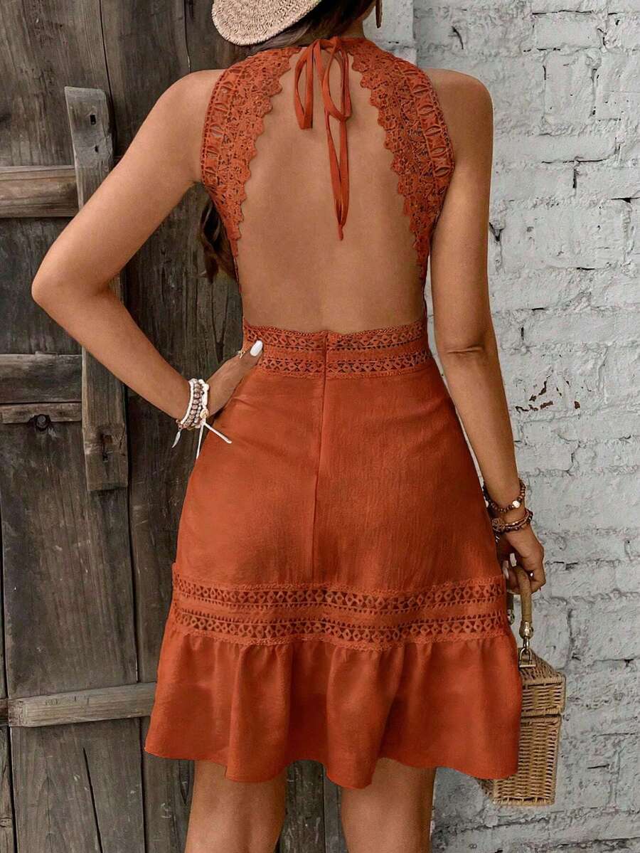 Vestido Curto Halter Brisa da Ilha com Babado e Laço — fotografia 67 | Mar & Pérola