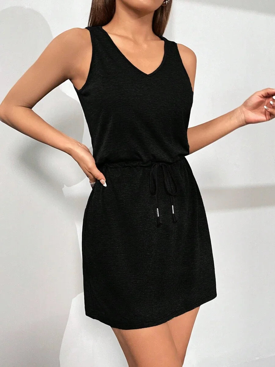 Vestido Curto Justo Enseada com Cordão de Ajuste na Cintura — fotografia 4 | Mar & Pérola