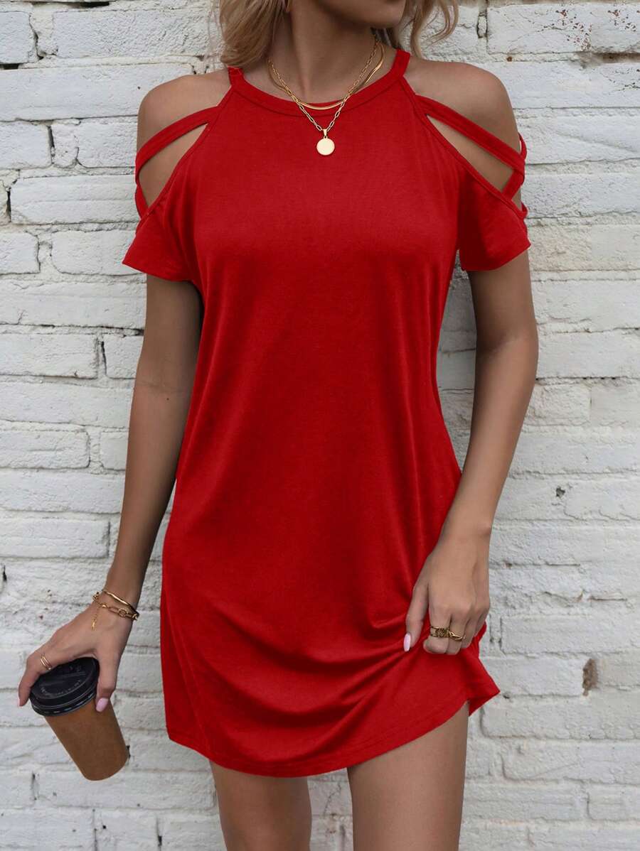 Vestido Curto Ombro a Ombro Brisa da Ilha com Detalhe Vazado — fotografia 8 | Mar & Pérola