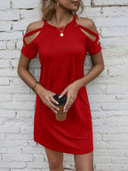 Vestido Curto Ombro a Ombro Brisa da Ilha com Detalhe Vazado — fotografia 12 | Mar & Pérola