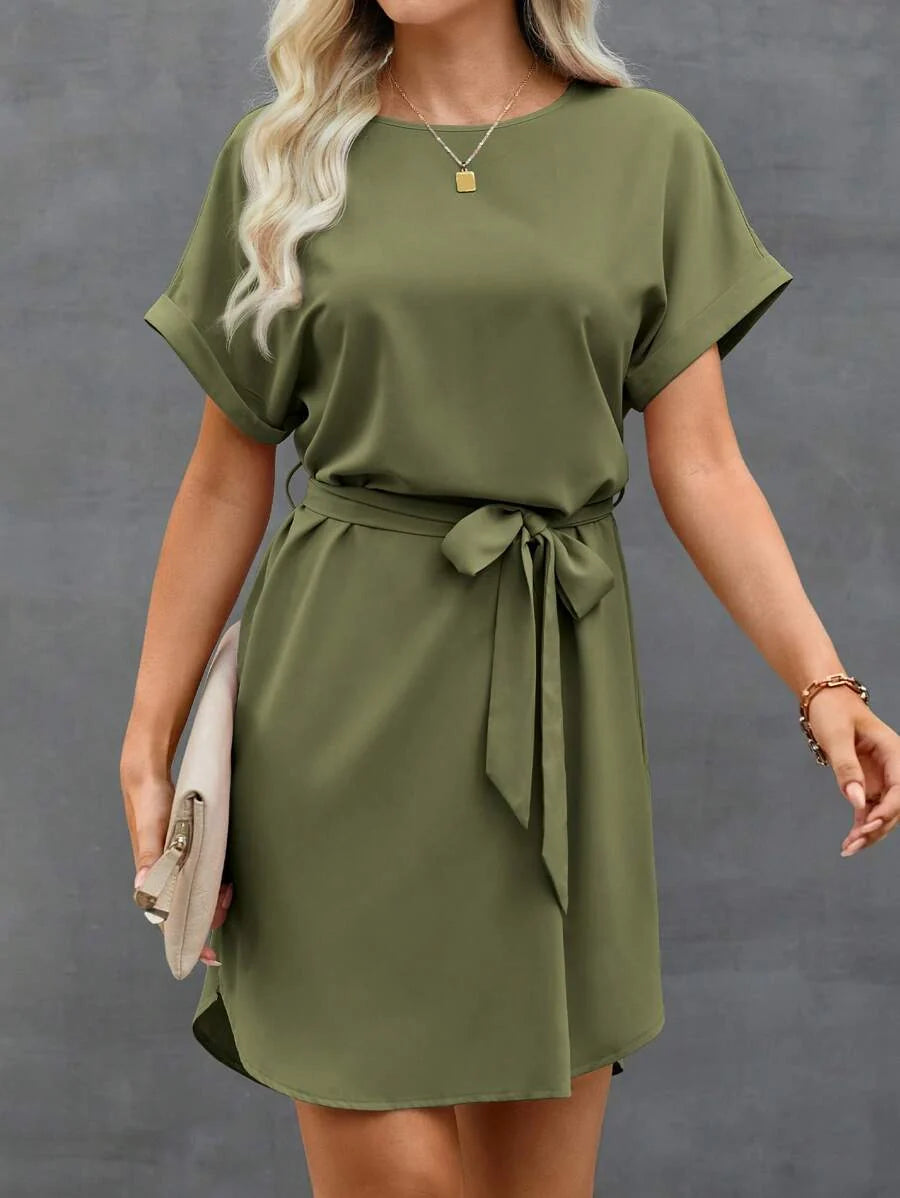 Vestido Curto Túnica Sol da Enseada com Cinto e Bolsos — fotografia 11 | Mar & Pérola