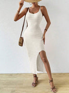 Vestido Longo Canelado Sol da Enseada com Alças Finas e Fenda Lateral — fotografia 12 | Mar & Pérola