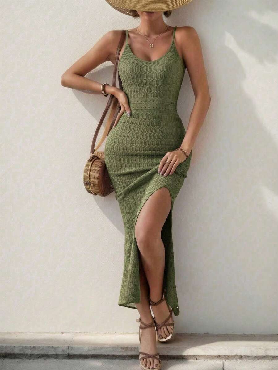 Vestido Longo Canelado Sol da Enseada com Alças Finas e Fenda Lateral — fotografia 44 | Mar & Pérola