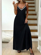 Vestido Longo de Malha Enseada com Cintura Contrastada e Costas Abertas — fotografia 1 | Mar & Pérola