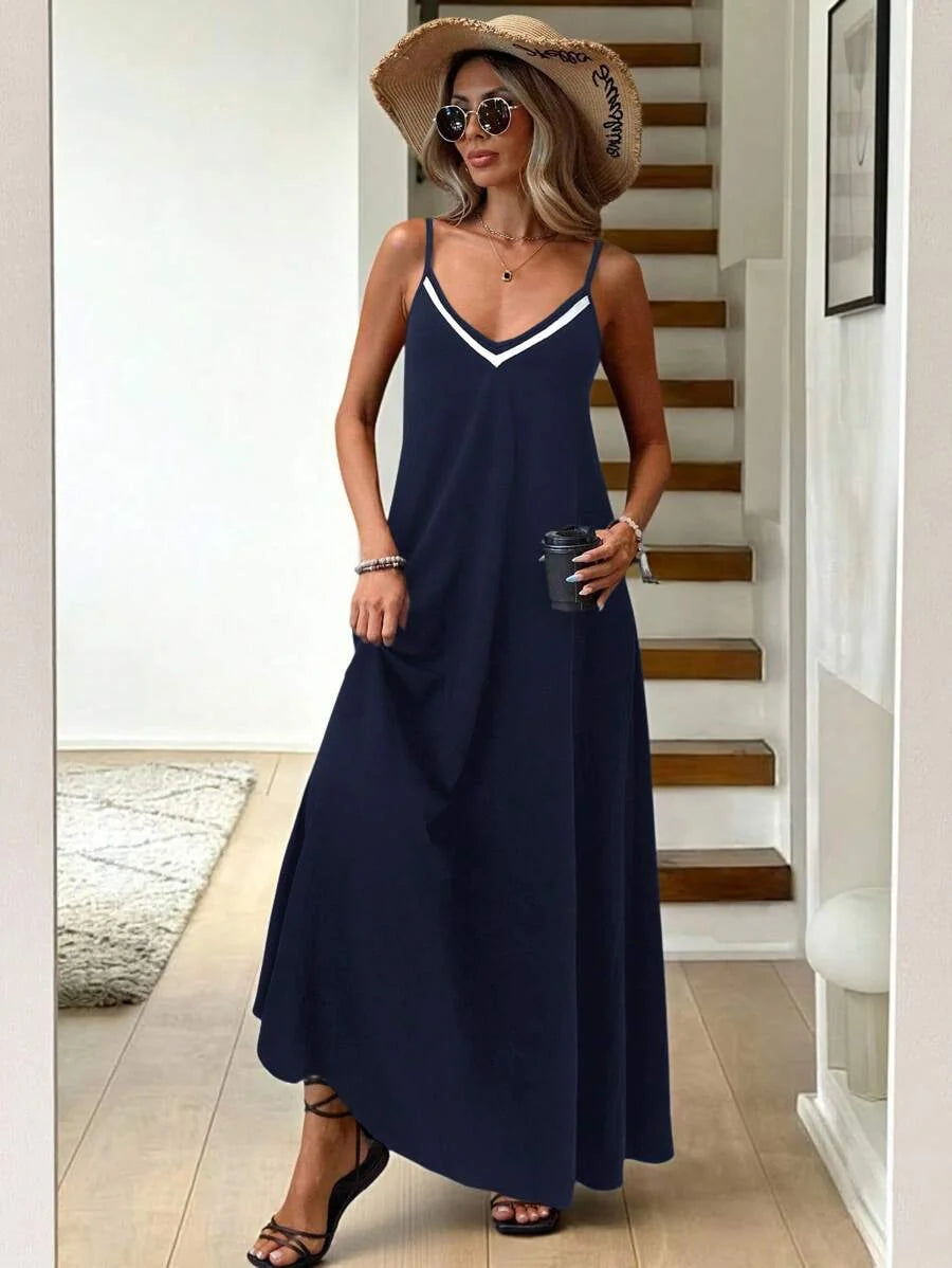 Vestido Longo de Malha Enseada com Cintura Contrastada e Costas Abertas — fotografia 15 | Mar & Pérola